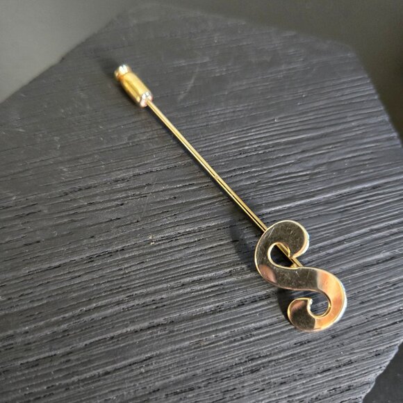 VTG Brooch Gold Tone Monogram Name Initial Stick Pin Brooch Letter "S" Gift - Picture 3 of 9
